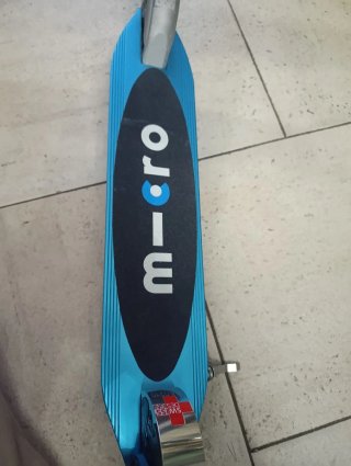 Patinete Micro Sprite LED Azul