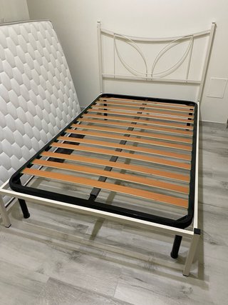 Letto una piazza e mezza con rete