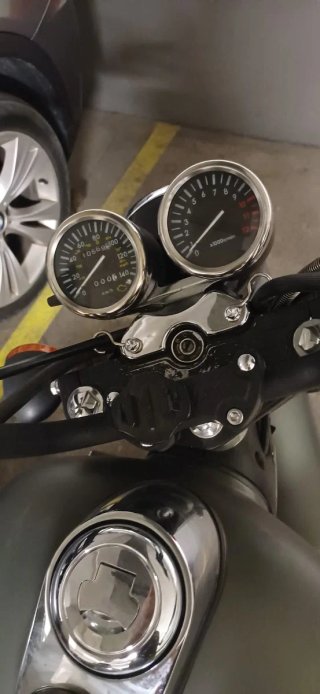 Moto Cruiser Negra y Gris