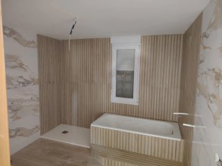 Servicios de reformas: azulejos, pintura, pladur