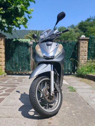 Honda SH 300i Gris IMPECABLE!