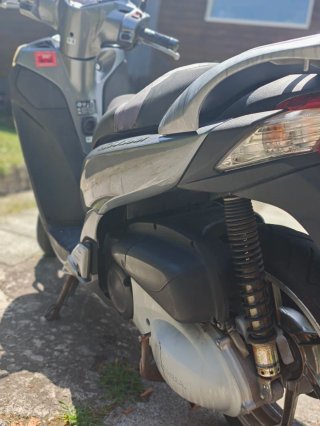 Honda SH 300i Gris IMPECABLE!