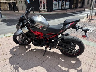 Kawasaki Z900 2025 Naked