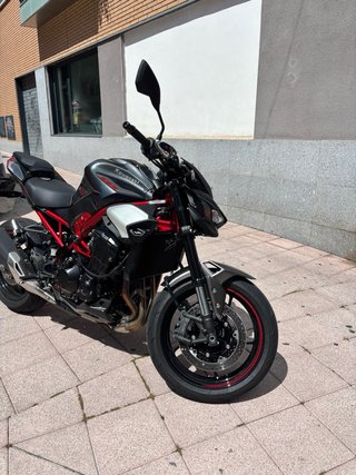 Kawasaki Z900 2025 Naked