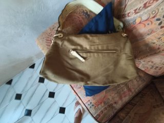 Bolso Guess Beige y Blanco