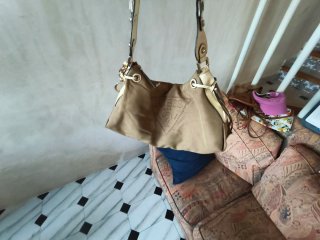 Bolso Guess Beige y Blanco
