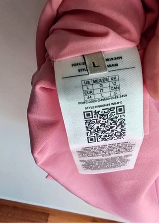 Traje Guess rosa nuevo con etiqueta