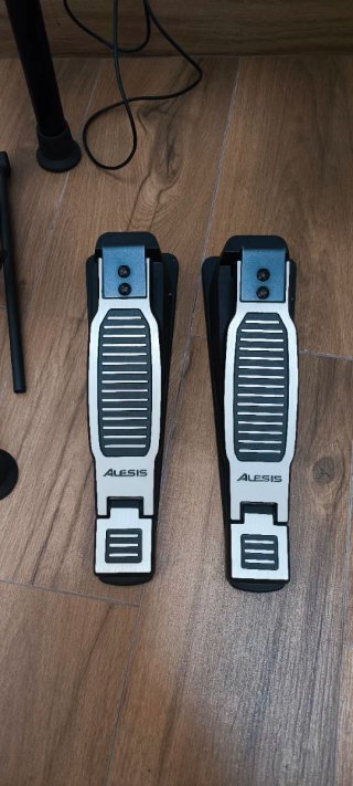 Batería Electrónica Alesis DM Lite