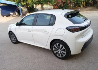 Peugeot 208 2022