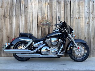 Honda VTX1300 Cruiser Negra