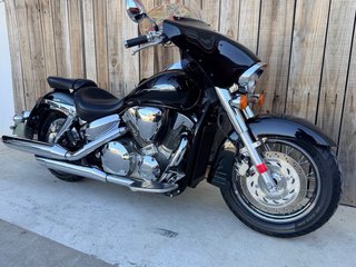 Honda VTX1300 Cruiser Negra