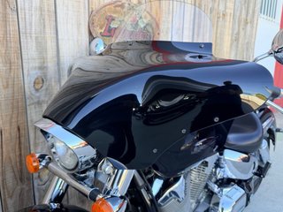 Honda VTX1300 Cruiser Negra