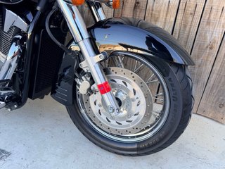 Honda VTX1300 Cruiser Negra