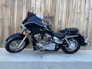 Honda VTX1300 Cruiser Negra