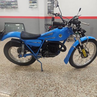 Bultaco 350 Enduro/Trial Azul y montesa trail