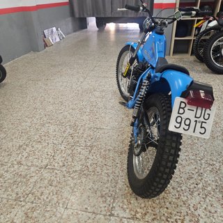 Bultaco 350 Enduro/Trial Azul y montesa trail