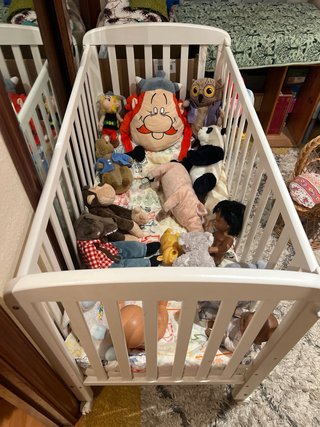 Cuna de bebé blanca