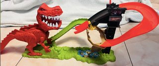 Pista Hot Wheels Dinosaurio Rojo