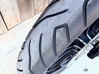 Harley Davidson XL883 Iron Negra