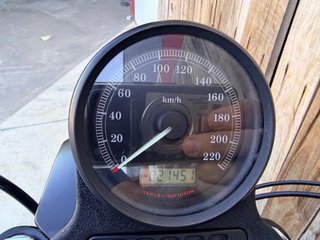 Harley Davidson XL883 Iron Negra
