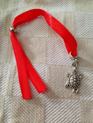 Pulsera de la suerte tortuga artesanal