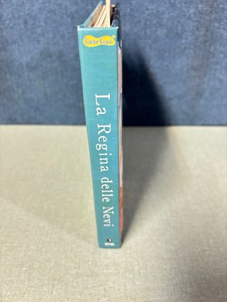 libro per bambini "La regina delle nevi collezione