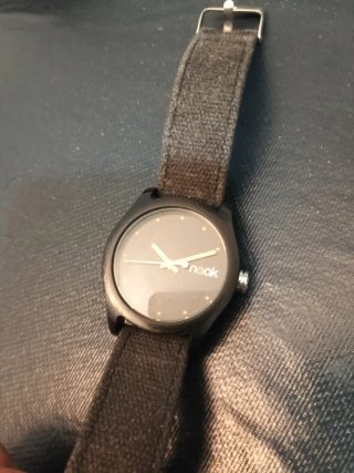 Reloj Naak Negro Minimalista Unisex