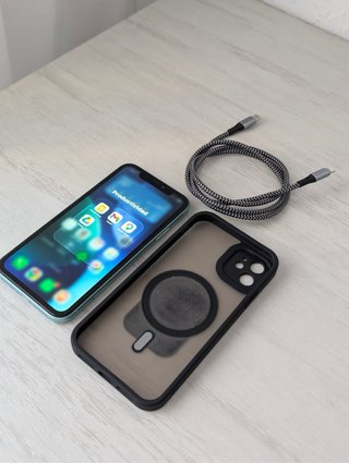 IPHONE 11 64GB - IMPECABLE