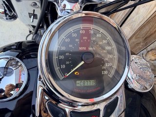 Harley Davidson Heritage Softail Classic Negra