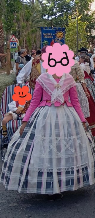 Traje Alicantina Talla 11-12 en perfecto estado
