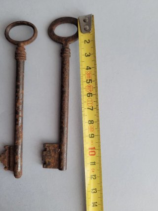 Lotto di 11 chiavi antiche