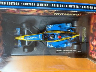 Renault F1 R25 1:18 100 Victorias Fernando Alonso