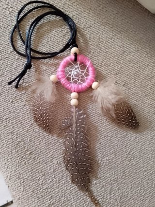 Collar Atrapasueños Artesanal Rosa y Marrón