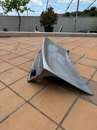 Portón trasero fibra BMW M3 CSL