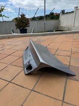 Portón trasero fibra BMW M3 CSL