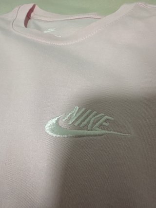 Camiseta Nike Rosa Básica