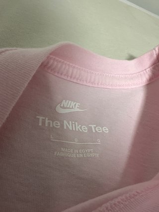 Camiseta Nike Rosa Básica