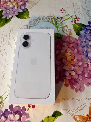 iPhone 16 128GB PRECINTADO GARANTÍA WHITE