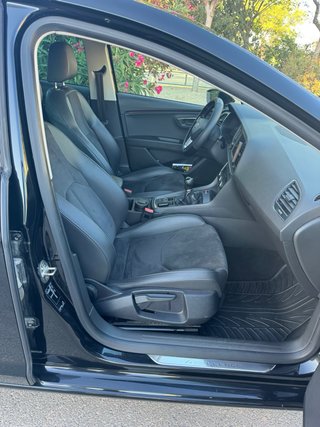 SEAT León Negro