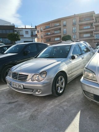 Mercedes-Benz Clase C 2005