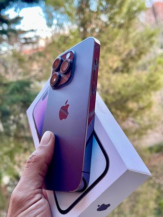 iPhone 14 Pro Morado