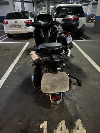 Yamaha NMAX 125 Scooter