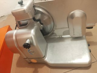 Cortadora MANCONI 350 V K-TC