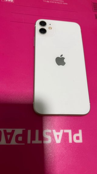 iPhone 11 Gris/Plateado