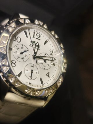 Lotus Multifunción Correa Blanca 41mm