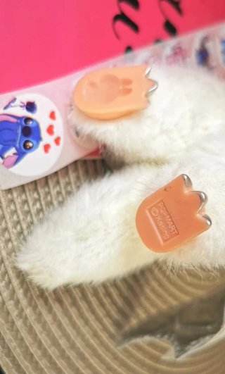 Labubu Zimomo Ángel con pie brillante