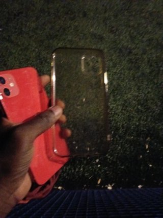 Teléfono móvil rojo