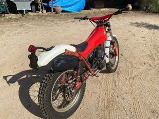 Montesa 349 Trial Roja y Blanca