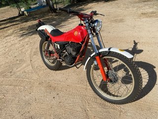 Montesa 349 Trial Roja y Blanca