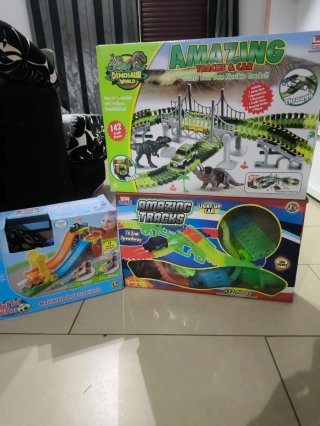 Pista de Coches y Dinosaurios Amazing Tracks
